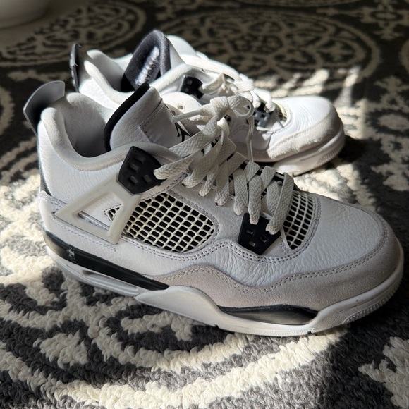 Jordan 4 Kids White and Gray Sneakers - Picture 4 of 6